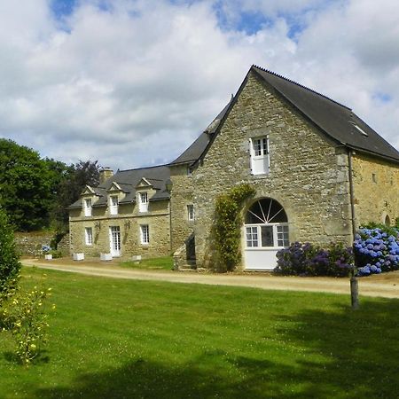 לינה וארוחת בוקר Malansac Manoir De Saint-Fiacre מראה חיצוני תמונה