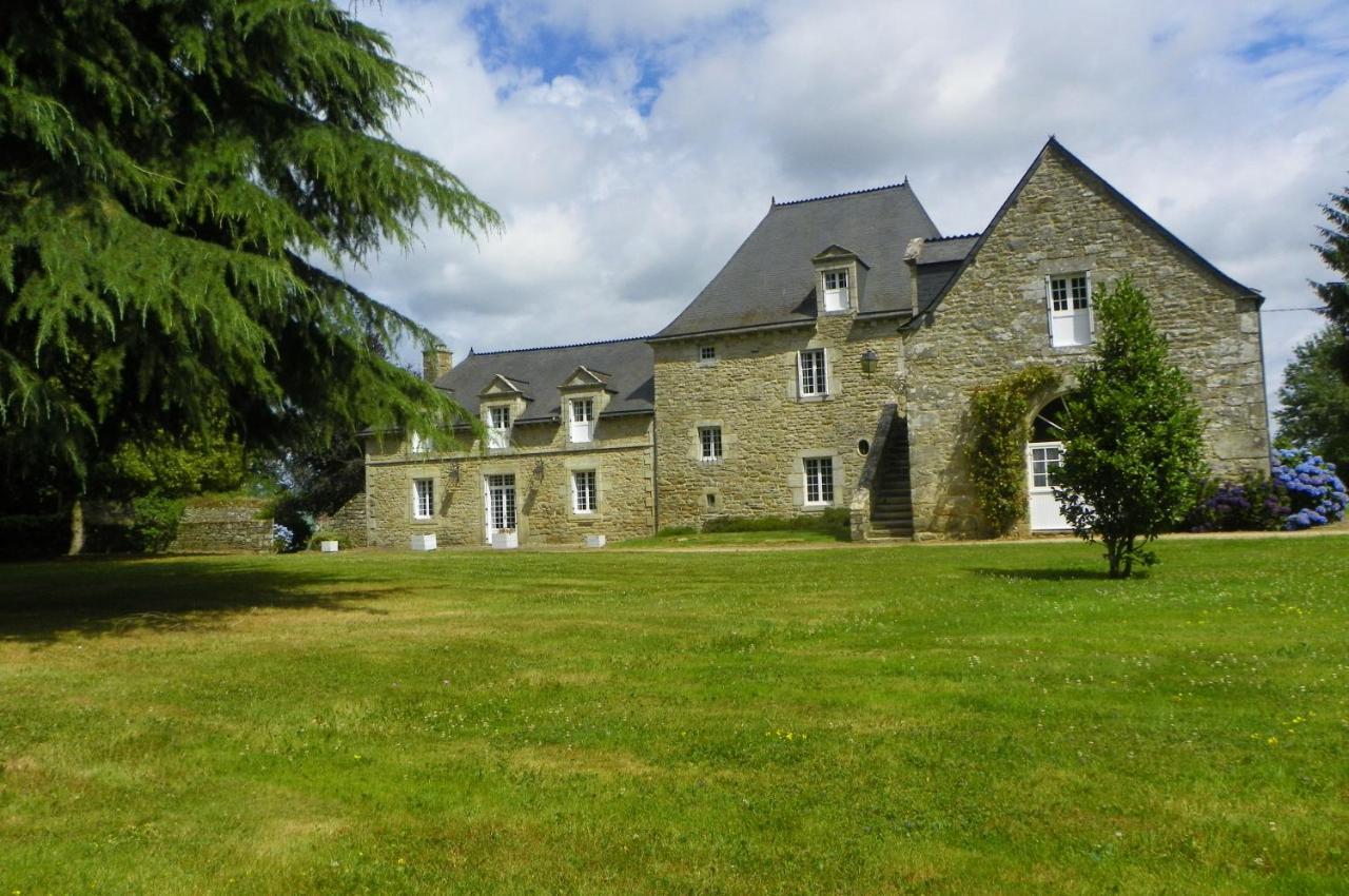 לינה וארוחת בוקר Malansac Manoir De Saint-Fiacre מראה חיצוני תמונה